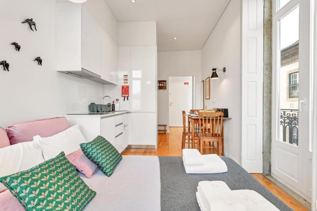 Host Wise - Lovely Shinny Flats With Balcony - Clerigos 波尔图 外观 照片