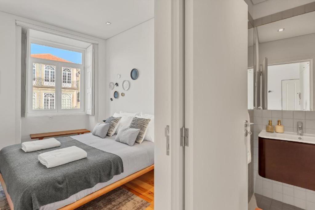 Host Wise - Lovely Shinny Flats With Balcony - Clerigos 波尔图 外观 照片