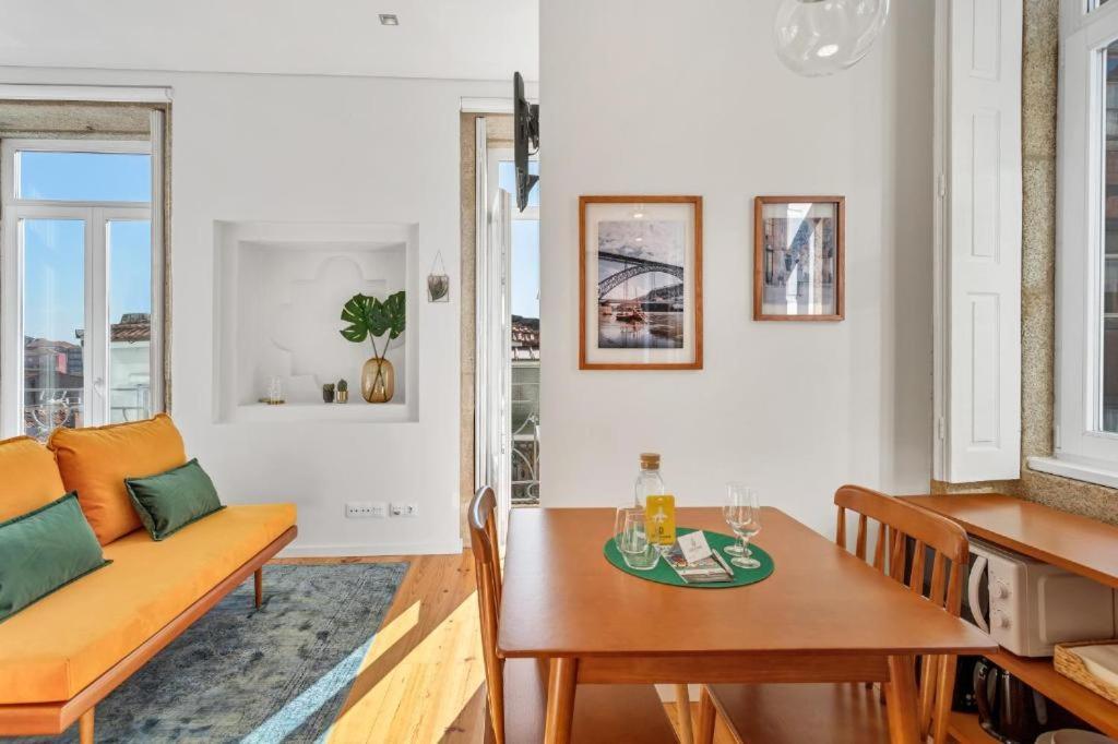 Host Wise - Lovely Shinny Flats With Balcony - Clerigos 波尔图 客房 照片